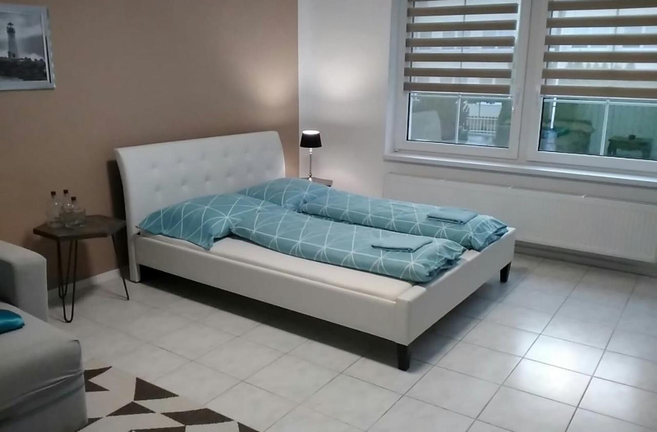 Slnecny Apartmanovy Dom Oslany Екстер'єр фото