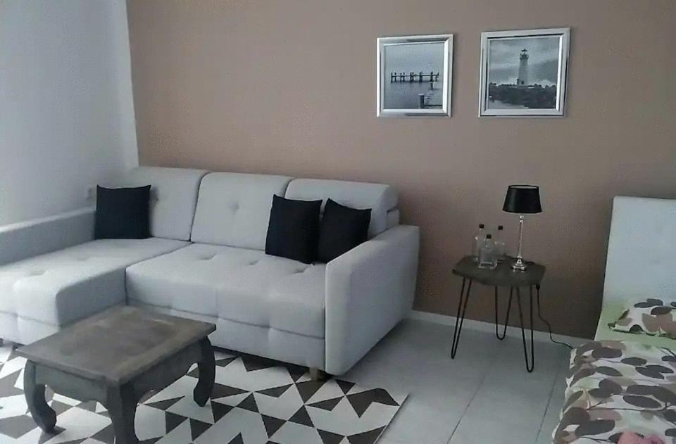 Slnecny Apartmanovy Dom Oslany Екстер'єр фото